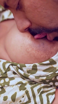 Indiancă bhabhi sexy își seduce iubitul devar, ca să-i fută toată noaptea