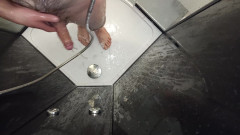 Uhri: Hotelový sprchový chlupatý chlap