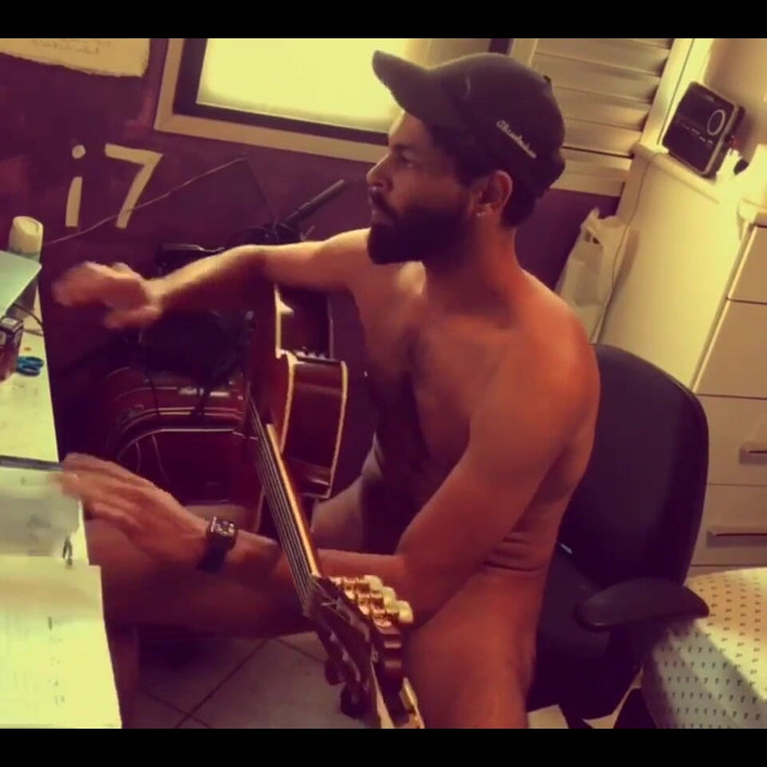 i7Bernard: Guitar #03