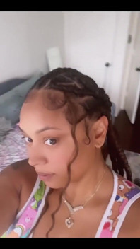 Tem meu cabelo trançado, você gosta?