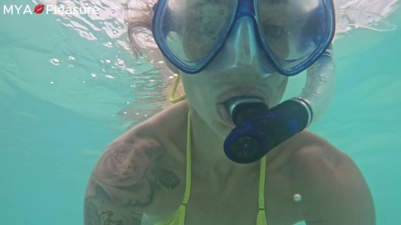 MYA Pleasure: Mya Pleasure Snorkels w Aruba