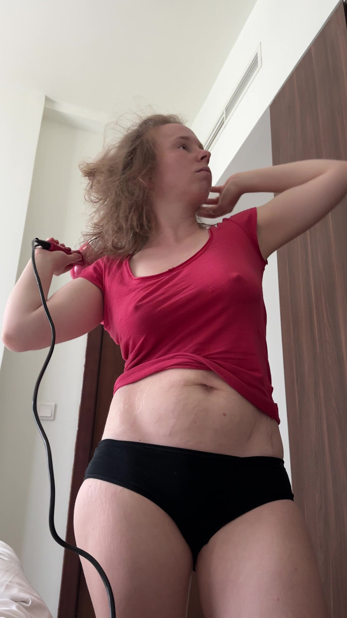 SweetLucy96: Pretty Blonde with Big Boobs