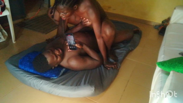 Pornsexlive: Dragoste africană amatoare