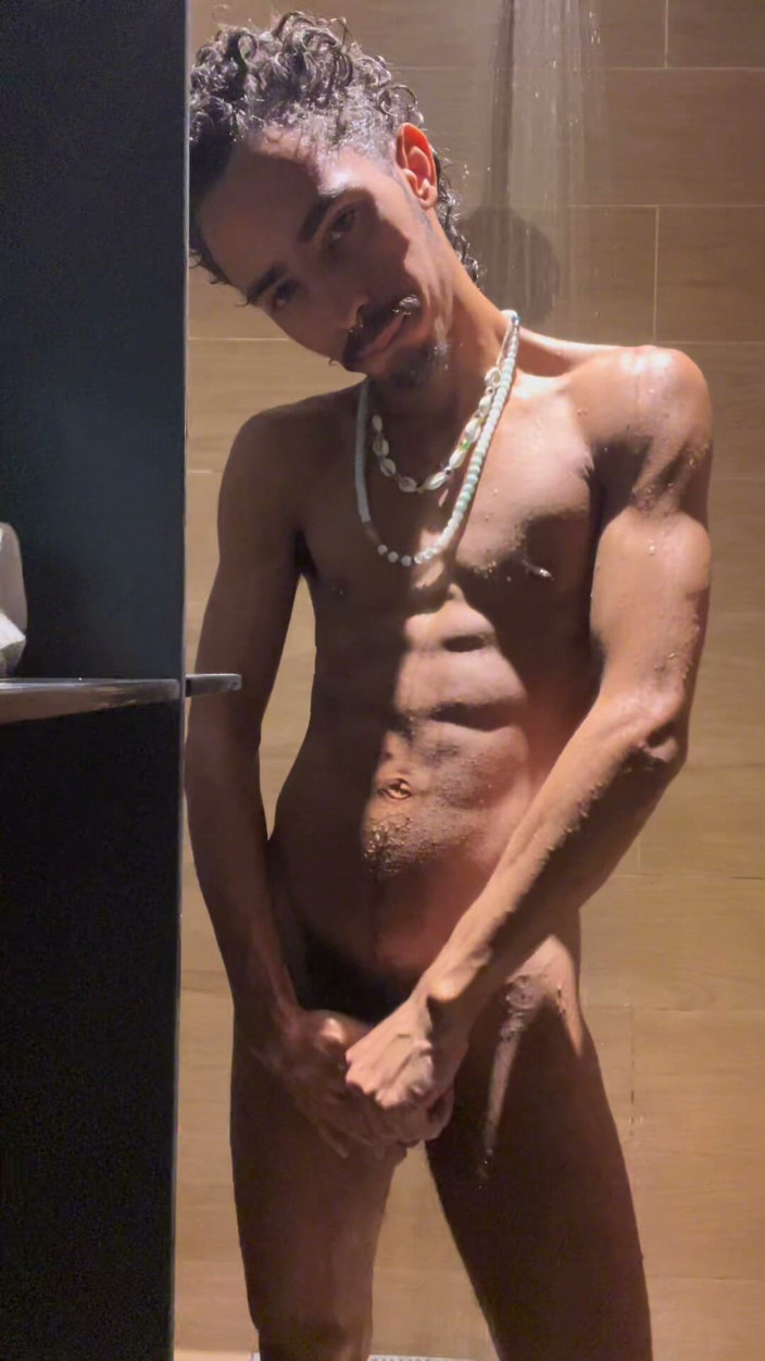 The Vicious Gabe: Quick Bath After Work Out