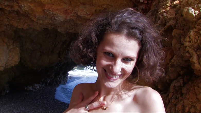 Milf in Love: Hot brunette milf hard fucked on the beach by a...