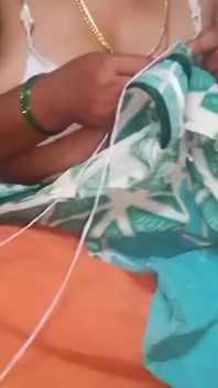Tamil House Wife Hot Romantic Sex in Bedroom