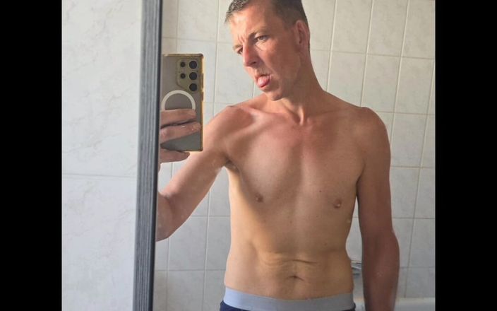 Chris_snoopy_91: Heta bilder på mig och en kort åktur