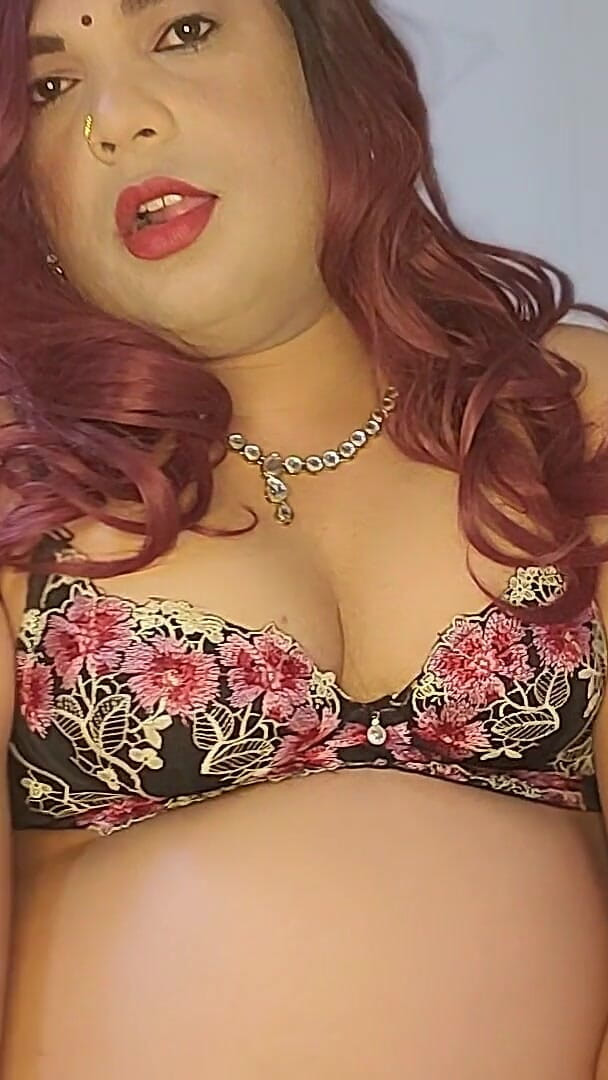 Indiansissychubby: Aime-moi, Déteste-moi, Je Suis À Ta