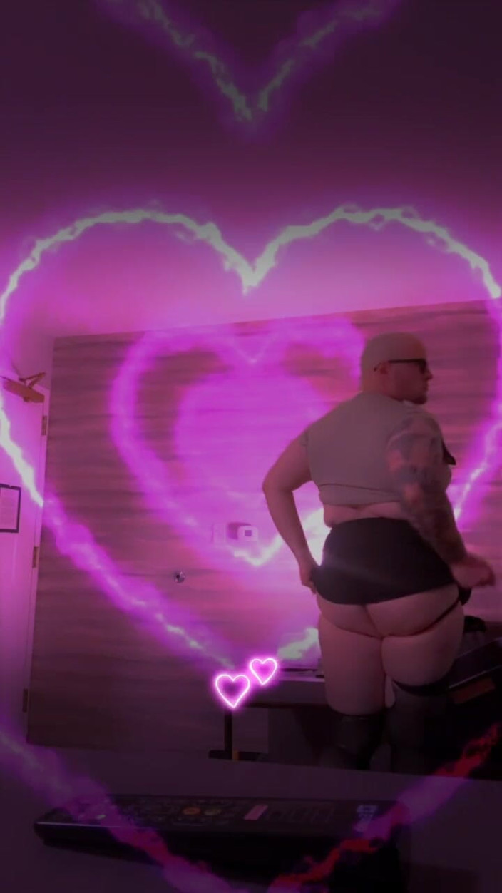 DemonicCumSlut: Perfect Preop TS Riding Monster Cock