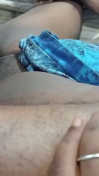 Tamil evli kadın kovboy kız pozisyonunda ateşli sikişiyor ateşli tamil net ses