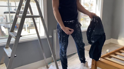 Fuckbutty: Un peintre et décorateur lâche une éjac pendant qu'il est au...