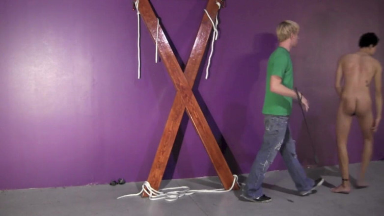 Dream Boy Bondage: Boy Toy - Capítulo 2