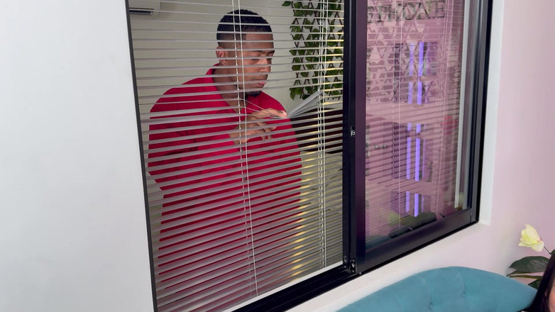 Daniela andrea: Мой сводный брат с его огромным большим черным членом застукал меня за мастурбацией для моего бойфренда и в конечном итоге трахает мою розовую киску, пока он не покидает меня