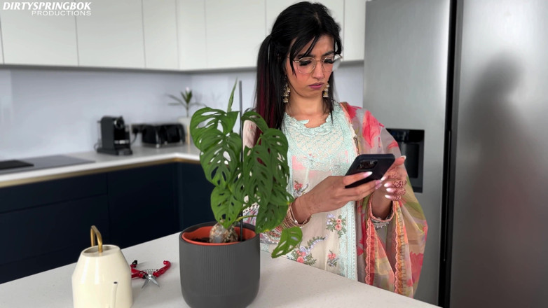 Aaliyah Yasin: Aaliyah conforta gatinha depois do término