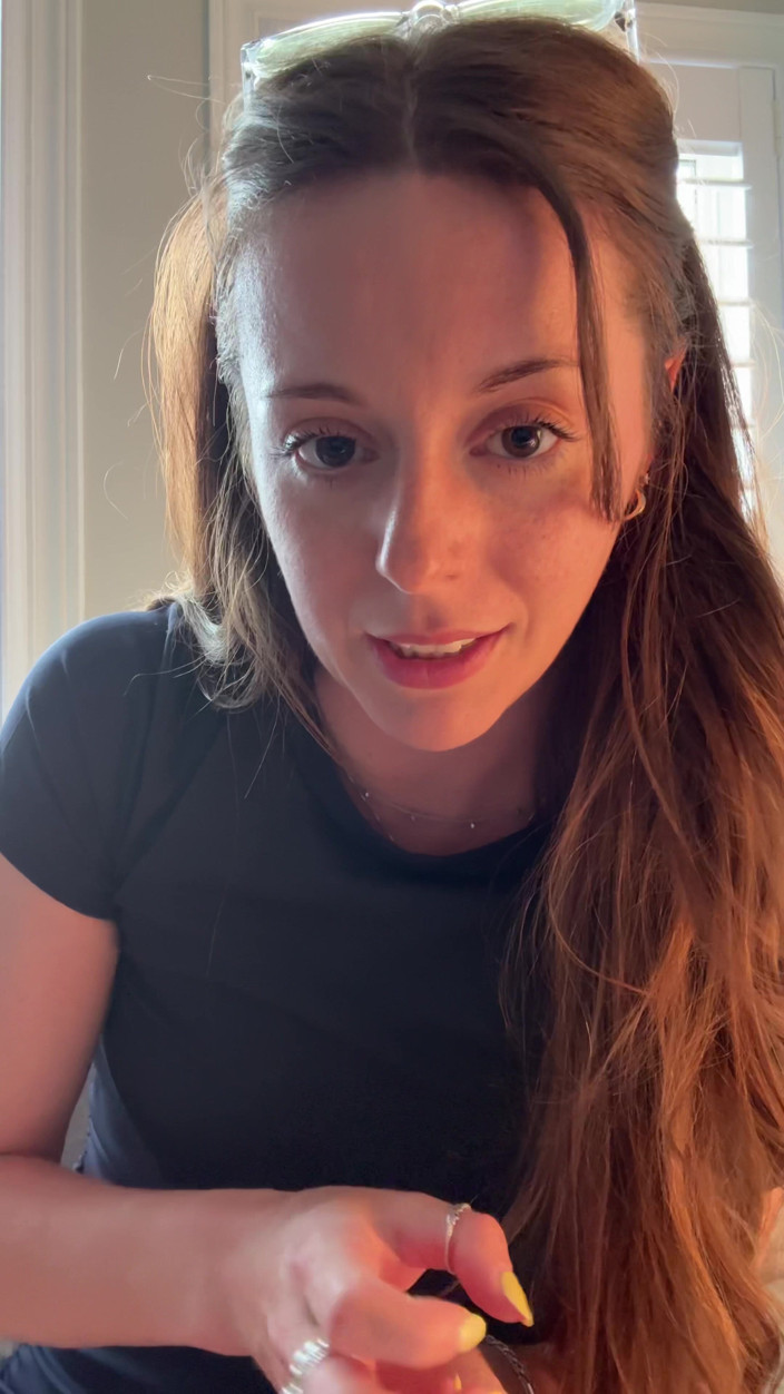 Nadia Foxx: Hottie in Glasses Tells You How to Stroke!