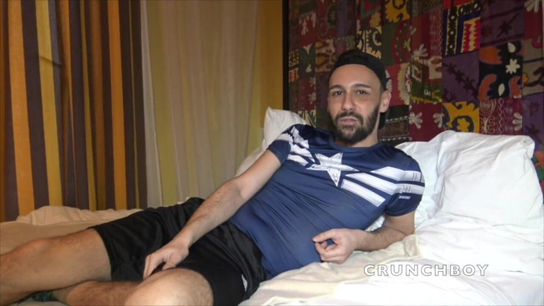 Sex humiliation with french lads: Umiliazione sessuale in sneaker di Jess Royan