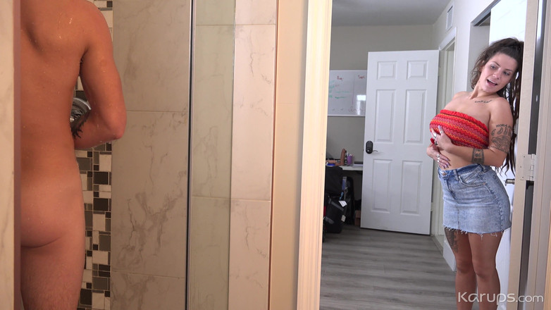 Karups: Его тайная шлюшка