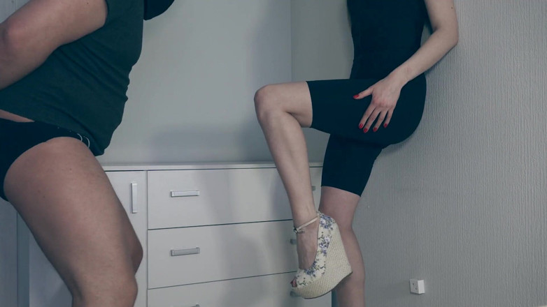Homemade ballbusting: Мої нові підбори та його свіжі яйця для лупцювання яєць