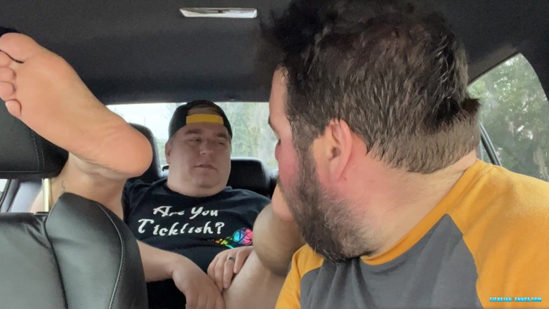Ticklish Chubs: Snyft Nemo Worships the Driver
