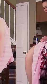 I migliori video di sculacciate di mandie Rae