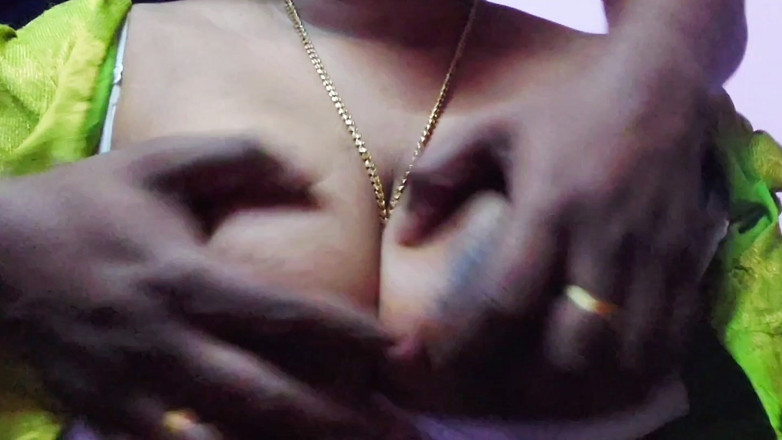 Desi Mohini: भारतीय सौतेली मम्मी kavita बेडरूम में सेक्स कर रही है