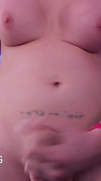 Transsexuala își mănâncă spermă