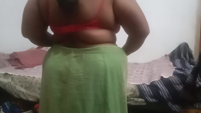 Santhi89: Tamil santhi casalinga cazzo duro ex ragazzo