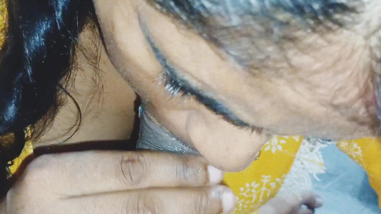 Sexy_girl_nehu: Echter selbstgedrehter blowjob, indisches bhabhi