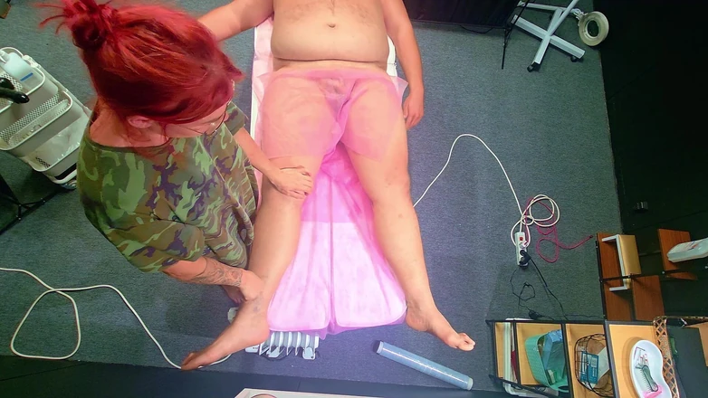 LuTosT: Anh ấy ngã khỏi giường mát-xa, mát-xa kết thúc có hậu...