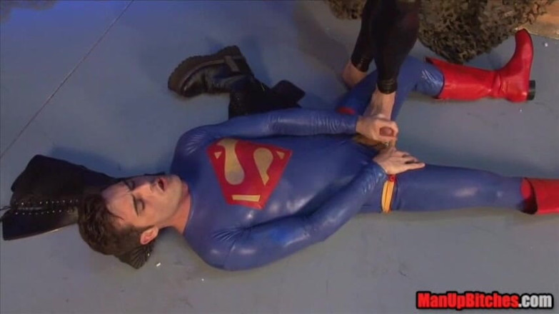ManUpFilms: Superman Vs Zod