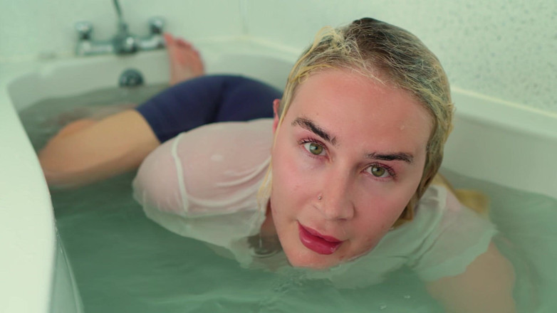 JessieHH: Berkongkek dalam bilik mandi menghidupkan awak