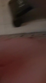 2092 Sexe amusant avec un twink baisé dans la nature par son ami