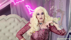 Geeky Femdom: Hocus Pocus Rampage on Comic Con Virgins