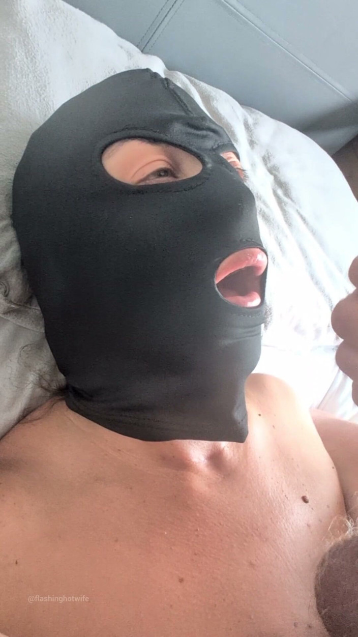 Roo Smith: Mascarada facial e facial
