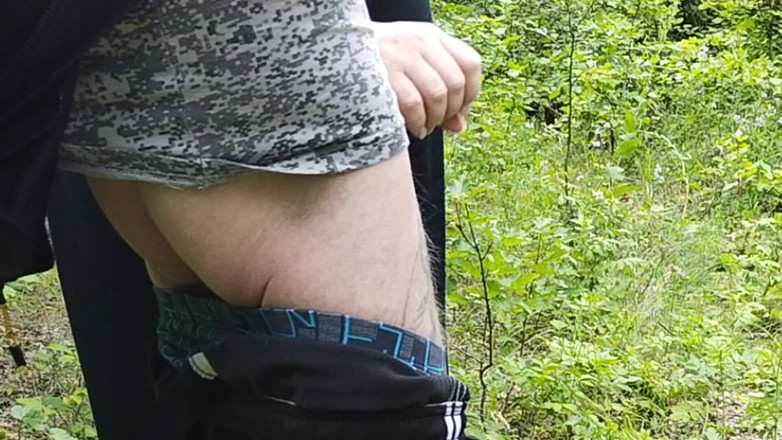 Zona901: Свекруха смокче мій член у парку і ковтає сперму