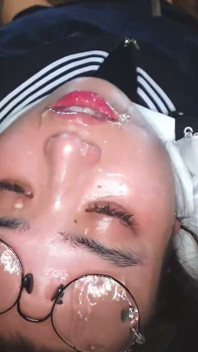 جمال كاواي الحالم يمنحها كل شيء لها بحلق عميق رأسا على عقب