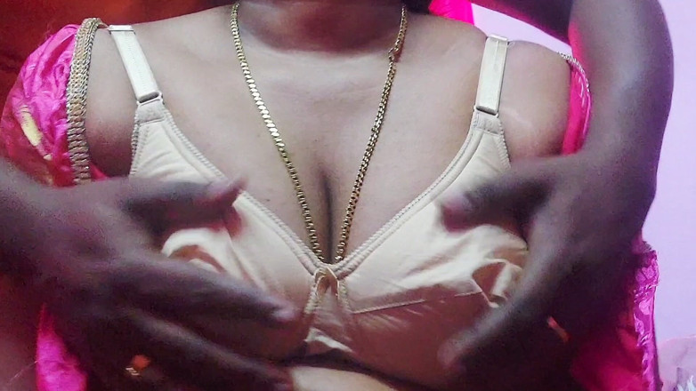 Desi Mohini: Ich teilte ein bett mit der stiefmutter eines freundes