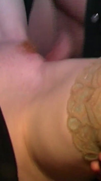 Cums Fest Scéna-3_horny zrzka šuká v autě v amatérském sexu