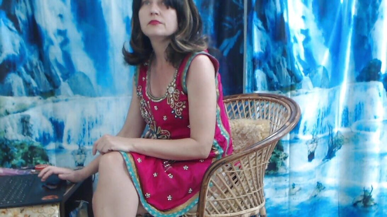 Bolly Karma: Juego de polla, mostrando culo - 2043