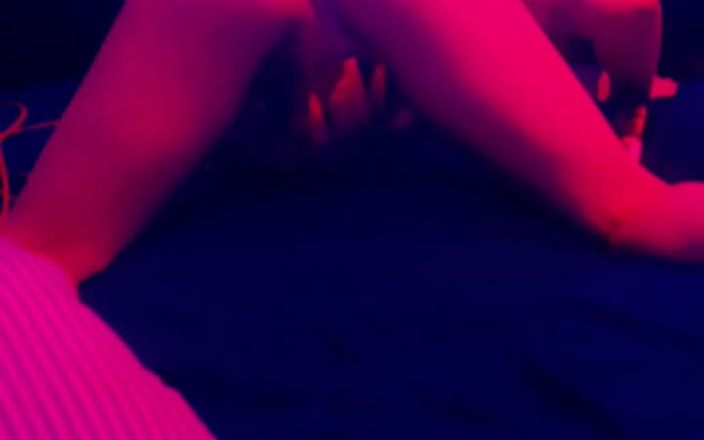 Chikgotadik: Gadis besar dan pepek ternganga