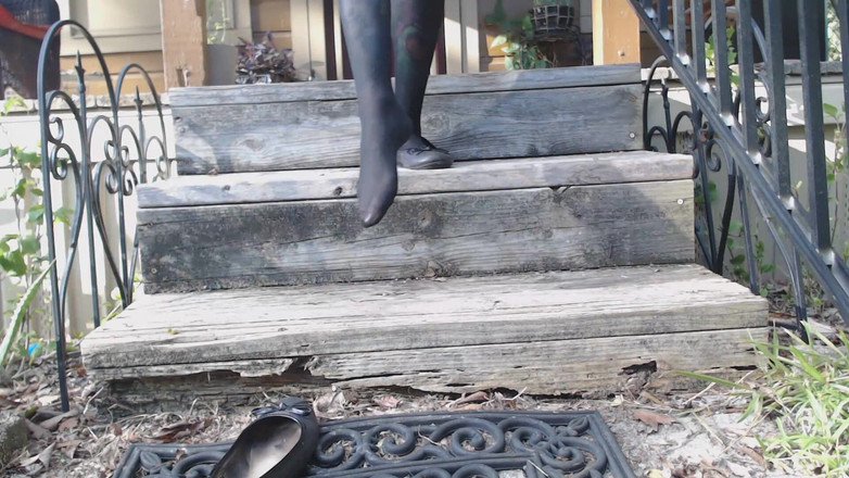 PandoraSG: Pisoteando al aire libre en las escaleras en pisos