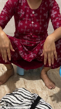 Bhabhi cantik berkongkek kali pertama dengan abang ipar! Kencing di hadapan dengan Audio Hindi yang jelas