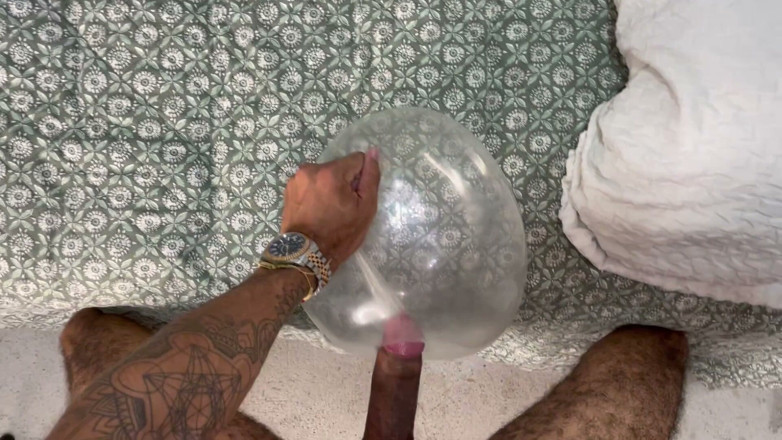 vergar4_daviid: Hot Male Fucking Inflated Condom
