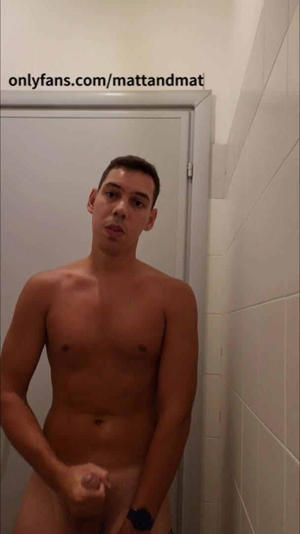 Matt_AP: Jerking off at work