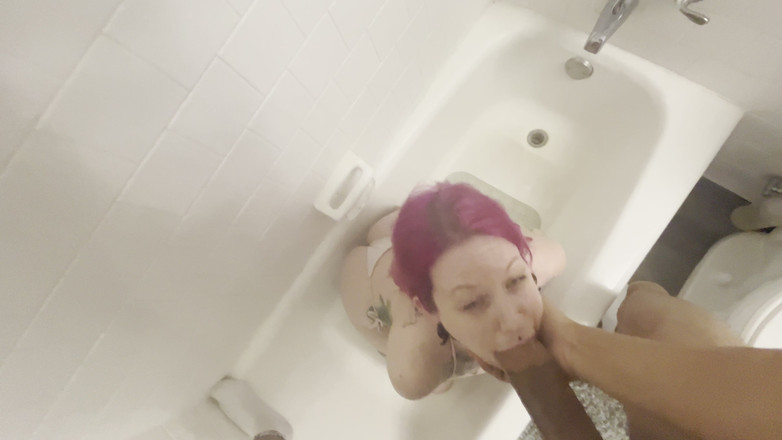 Lady Lazarus: 吞下 Dwayne Foxxx 的小便