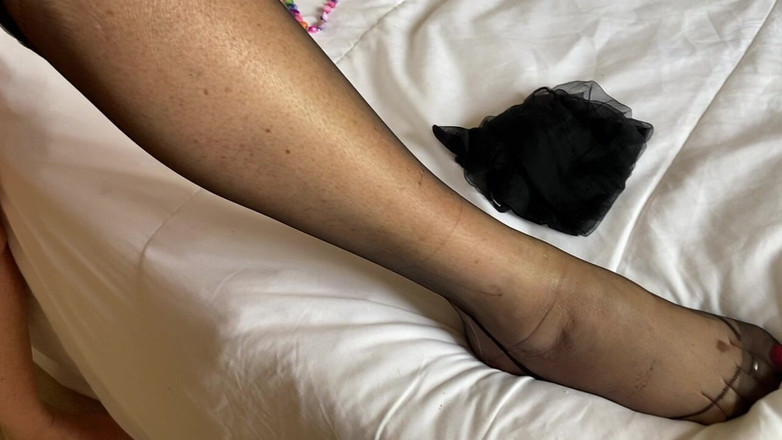 Mr MF: Paní zralé nohy začínají být vrstvené