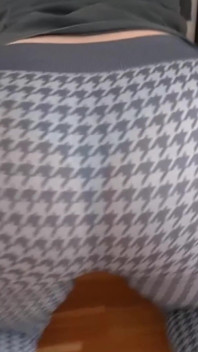 Adik tiri terperangkap dalam mesin basuh