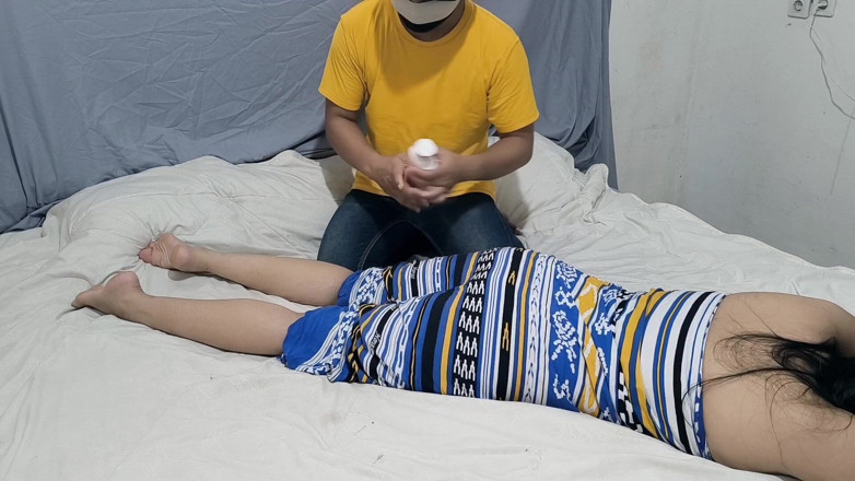LadyBali: Vecinii ajung să fie futuți