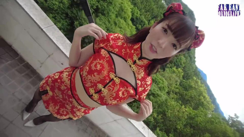 Far East pornography: Bambola come la beatitudine con una tettona pallida stuzzicata in...
