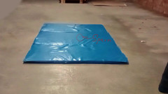 Mark Hannes: Masturbation rapide et risquée sur le sol de l’entrepôt